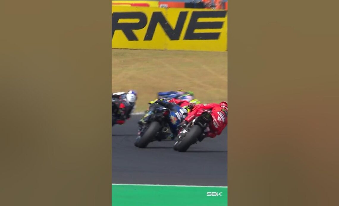 A crowded battle during the Superpole Race ⚔️ | 2024 #AustralianWorldSBK 🇦🇺
