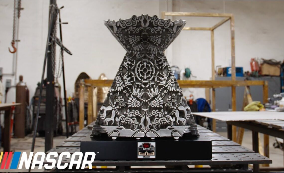A trophy symbolizes more than just a winner: Making the King Taco LA Batalla en el Coliseo trophy