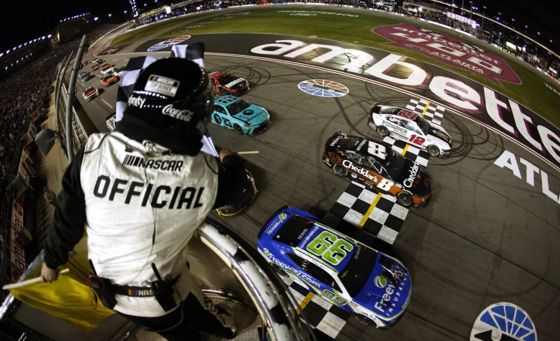 Atlanta Gets Its Mojo Back with Spectacular Three-Wide Finish – Motorsports Tribune