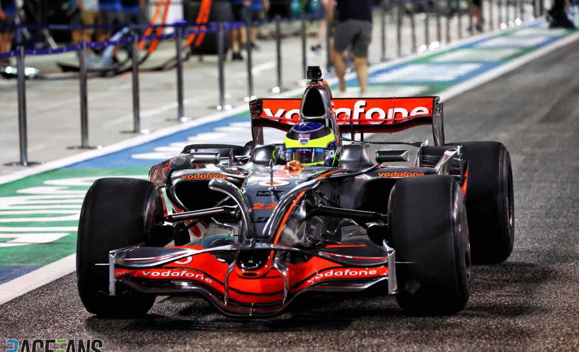 Rob Garofall, McLaren, Bahrain International Circuit, 2024