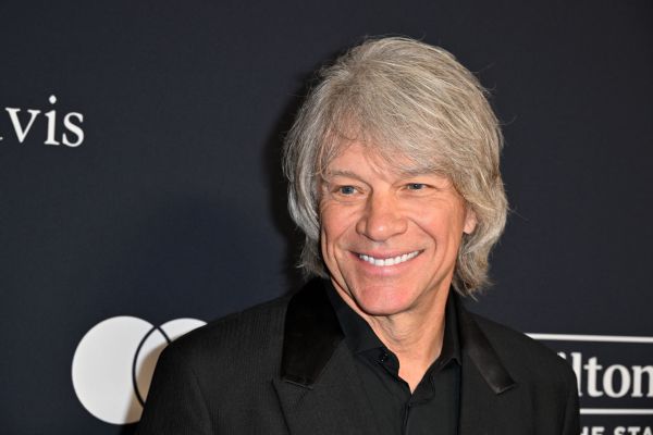 Jon Bon Jovi to lead field to green in IndyCar season opener