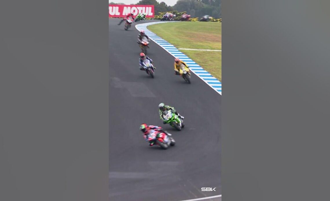 Locatelli's STUNNING move on Iannone! 👏 | 2024 #AustralianWorldSBK 🇦🇺