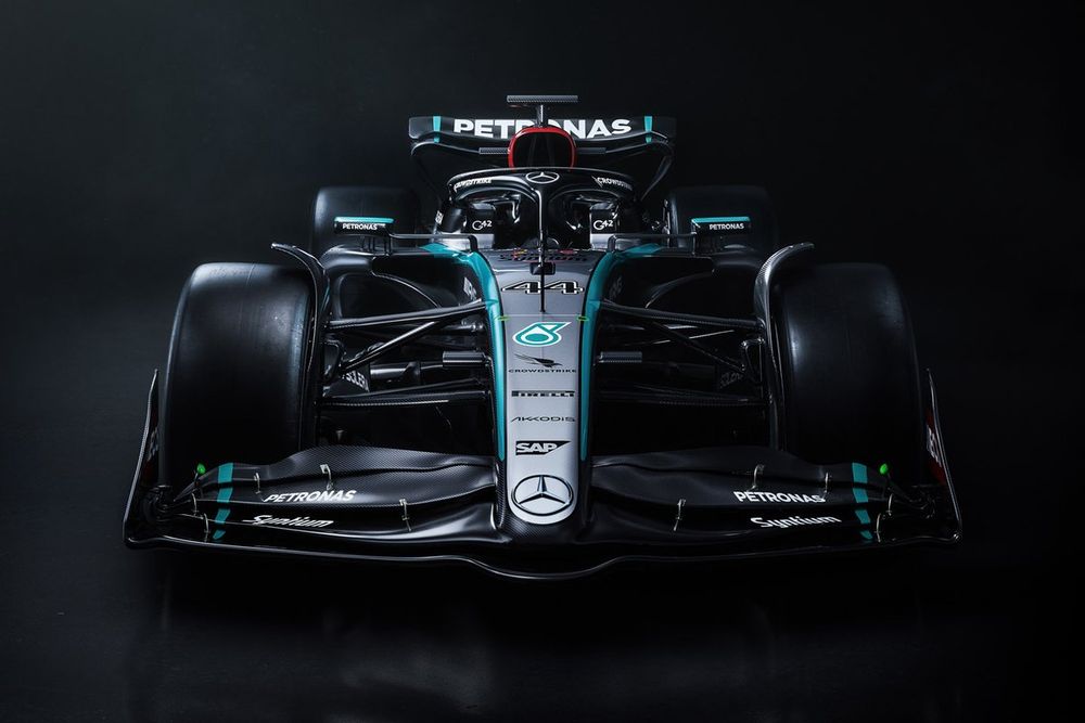 Mercedes F1 W15