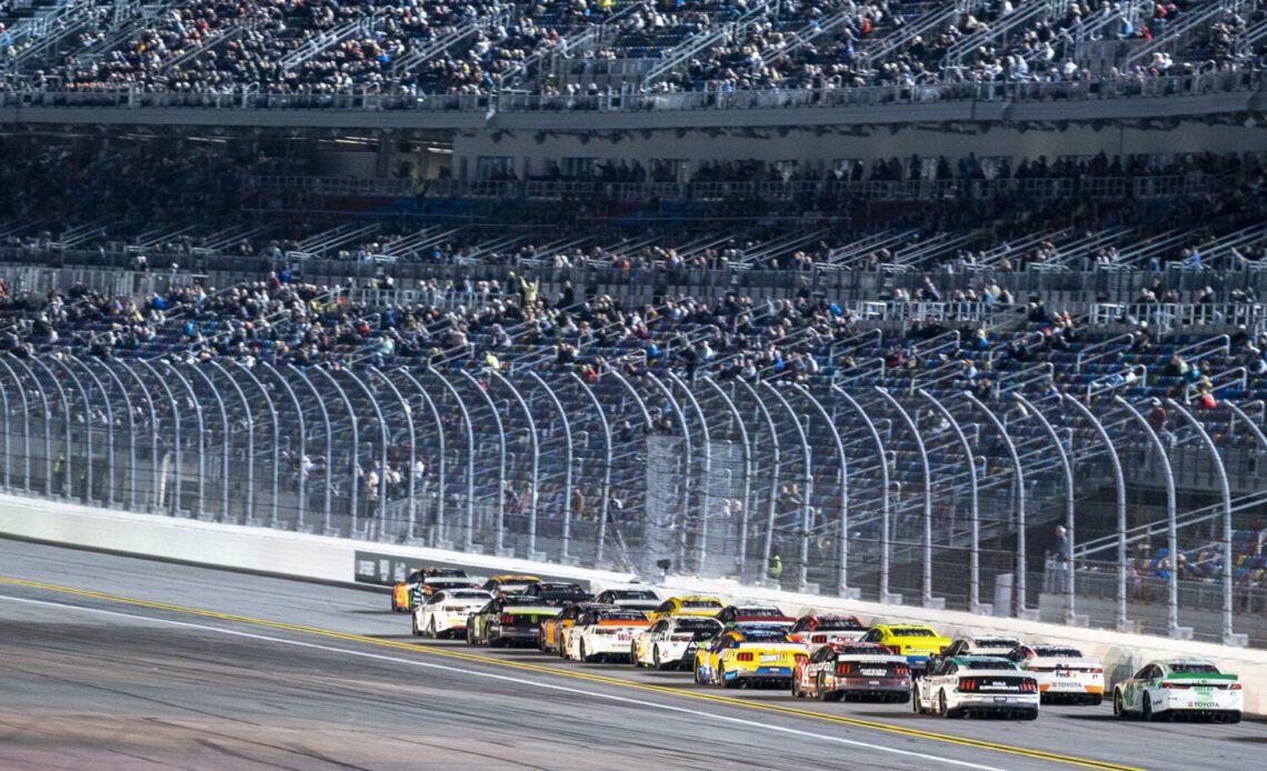 Persistent Rain Postpones Daytona 500 until Monday Afternoon – Motorsports Tribune