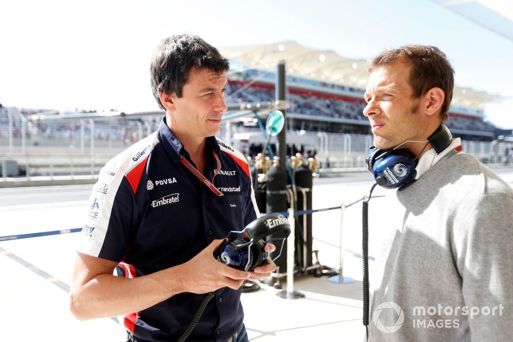 Toto Wolff, Executive Director, Williams F1, with Alex Wurz.