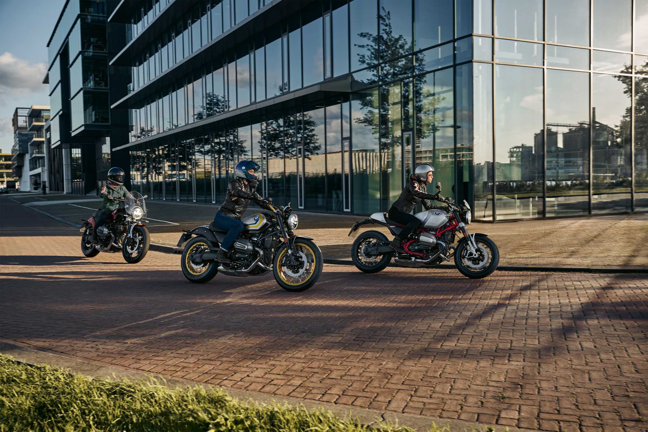 240301 The new 2024 BMW R 12 nineT and R 12