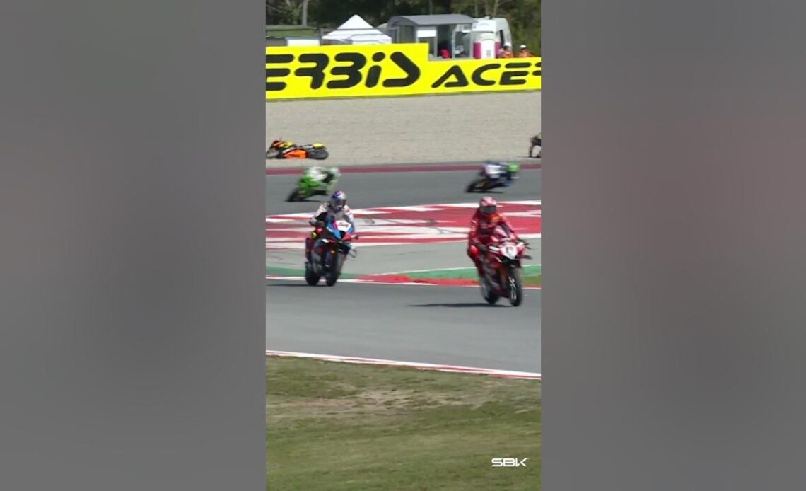 Lowes CRASHES from the lead! 😱 | 2024 #CatalanWorldSBK 🏁