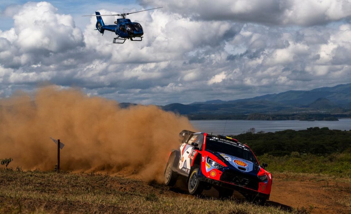 Neuville reveals “MacGyver” style WRC Safari Rally car repair
