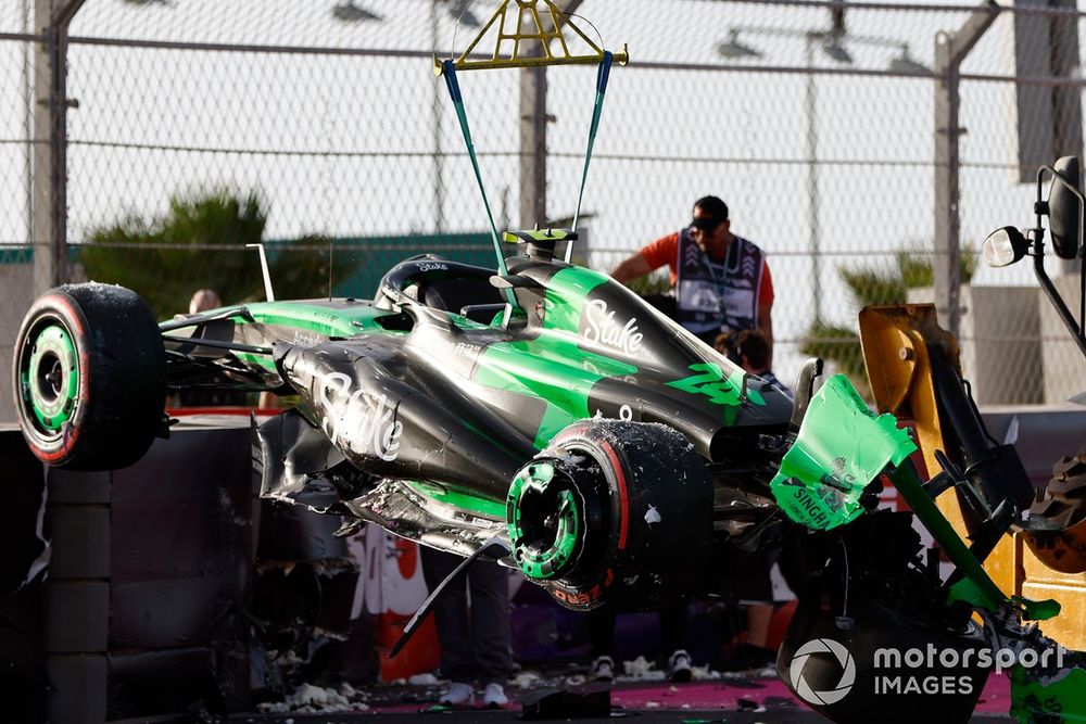 Zhou Guanyu, Sauber, Saudi Arabian GP