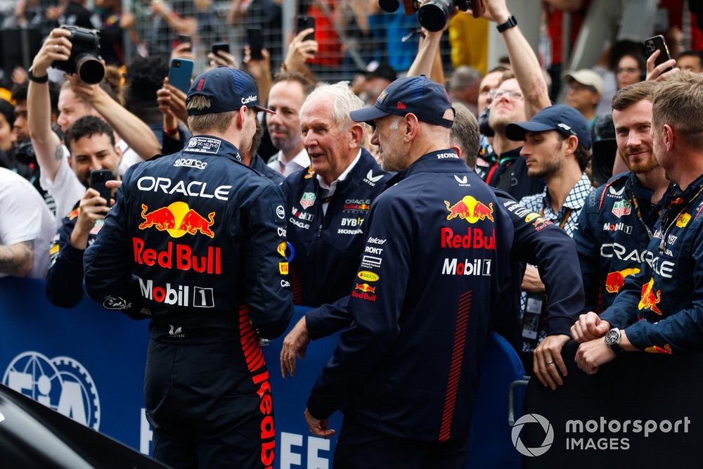 Adrian Newey, Chief Technology Officer, Red Bull Racing, Max Verstappen, Red Bull Racing, 1st position, Helmut Marko, Consultant, Red Bull Racing, talk in Parc Ferme