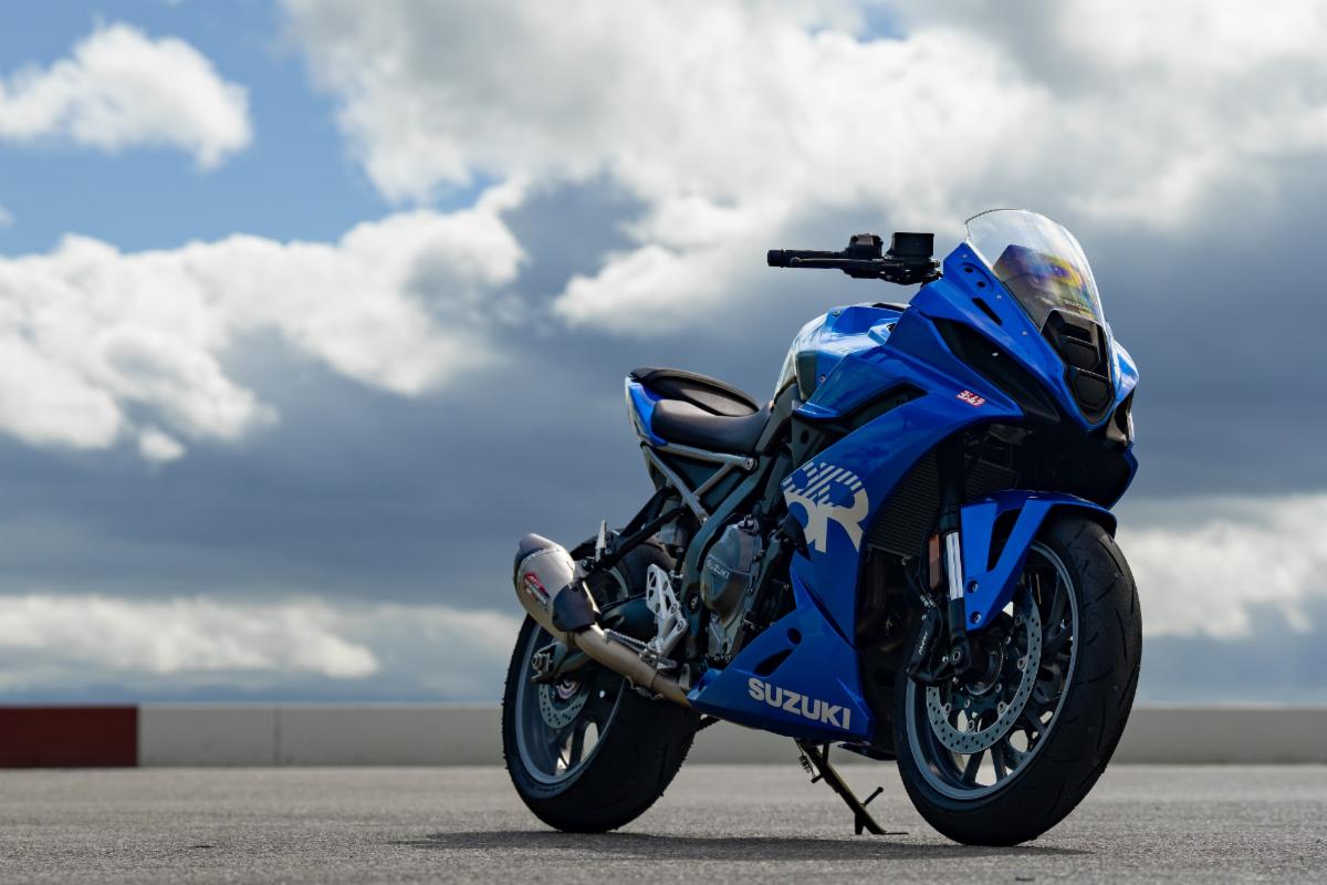 240426 AT2 performance, sound and styling on the new Suzuki 8R is simply perfect! [1]