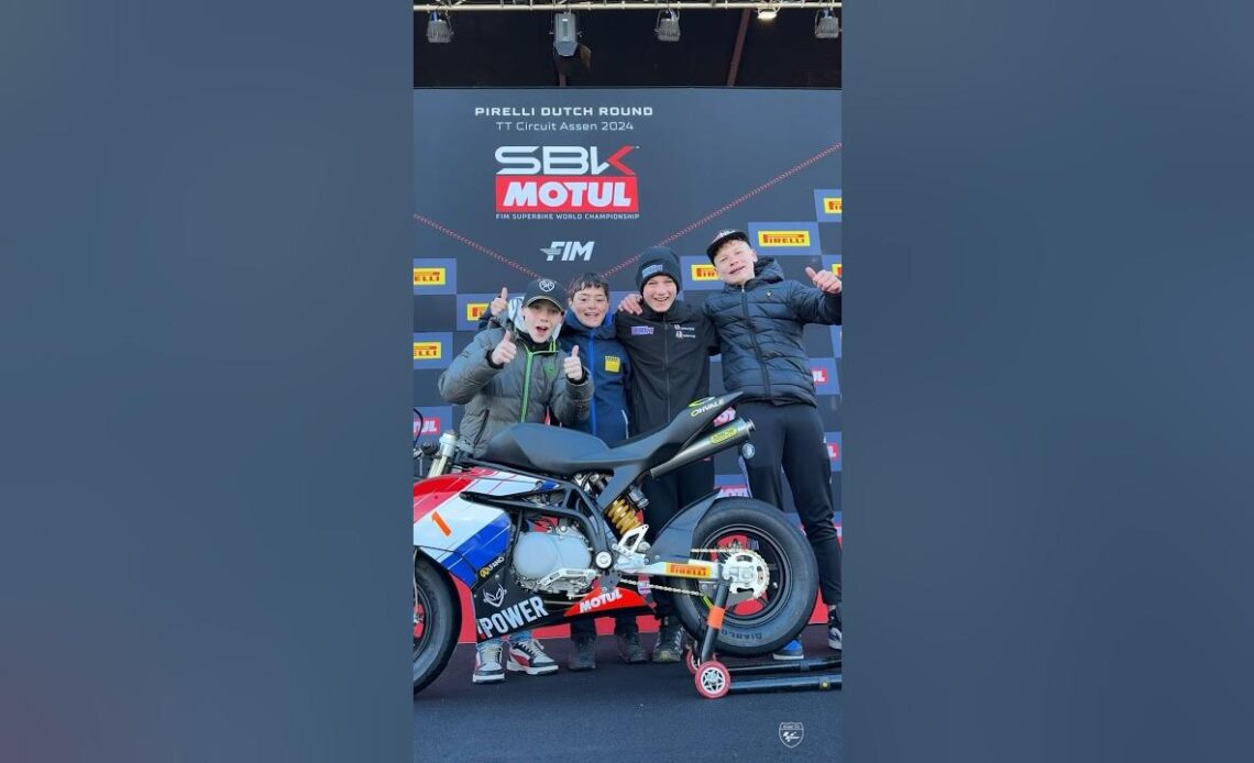 The MiniGP Netherlands riders become the stars of the Assen PADDOCK SHOW 🤩🫶