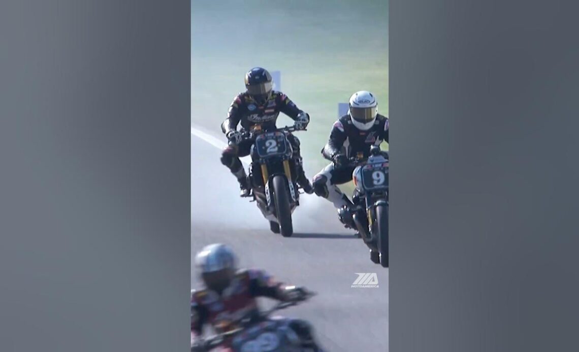 Tyler O'Hara brought the smoke show 💨 #superhooligan #motoamerica #motorcycle