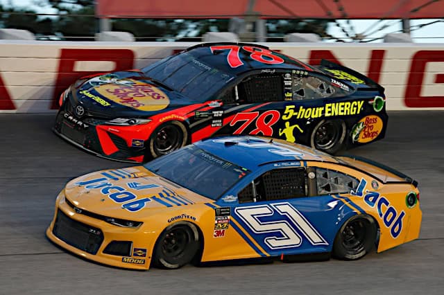 Monster Energy Nascar Cup Series cars racing at Darlington NKP