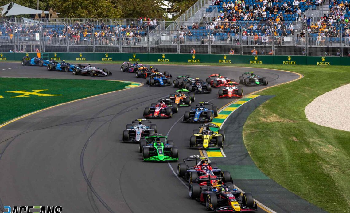 Sprint race start, Formula 2, Albert Park, Melbourne, 2024