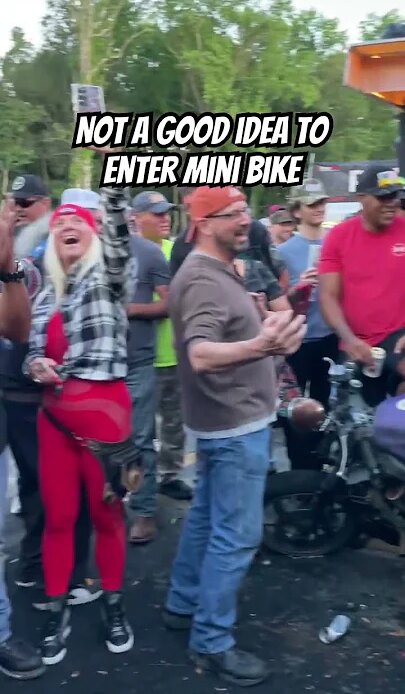 It was NOT a good idea to Enter a Mini Bike in the Burnout Contest