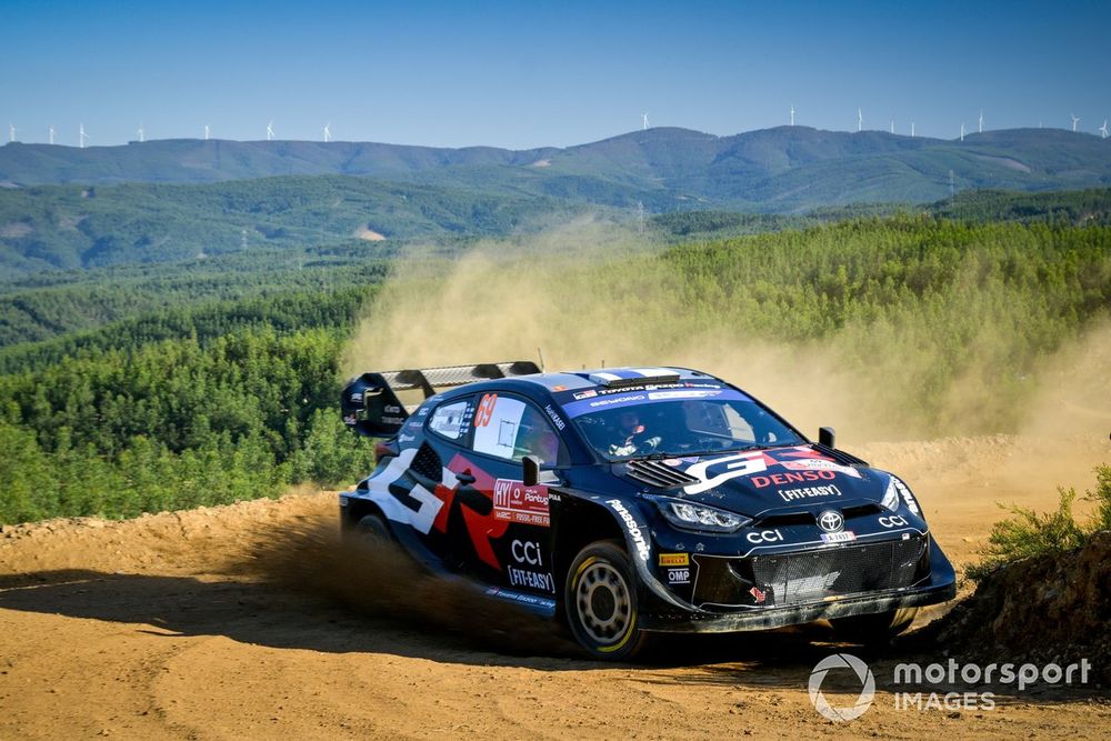 Rovanpera, Ogier split by a second, Evans suffers pacenote issue
