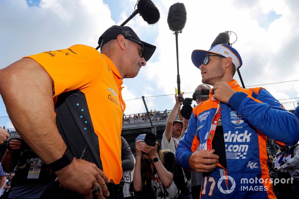 Kyle Larson, Arrow McLaren/Rick Hendrick Chevrolet and Tony Kanaan