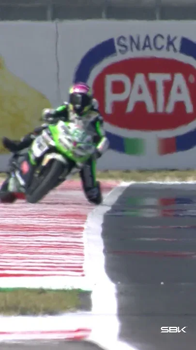 HOW did he saved that?! 🤯 | 2021 #EmiliaRomagnaWorldSBK 🇮🇹