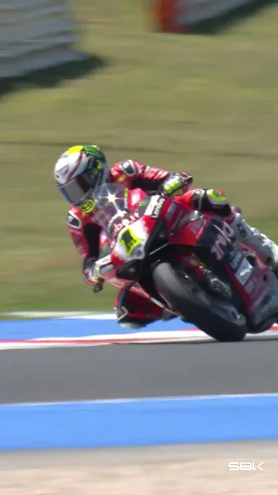 How to take P3 in ONE move 😮‍💨 | 2024 #EmiliaRomagnaWorldSBK 🇮🇹