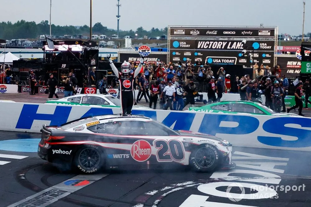 Race winner Christopher Bell, Joe Gibbs Racing, Rheem Toyota Camry