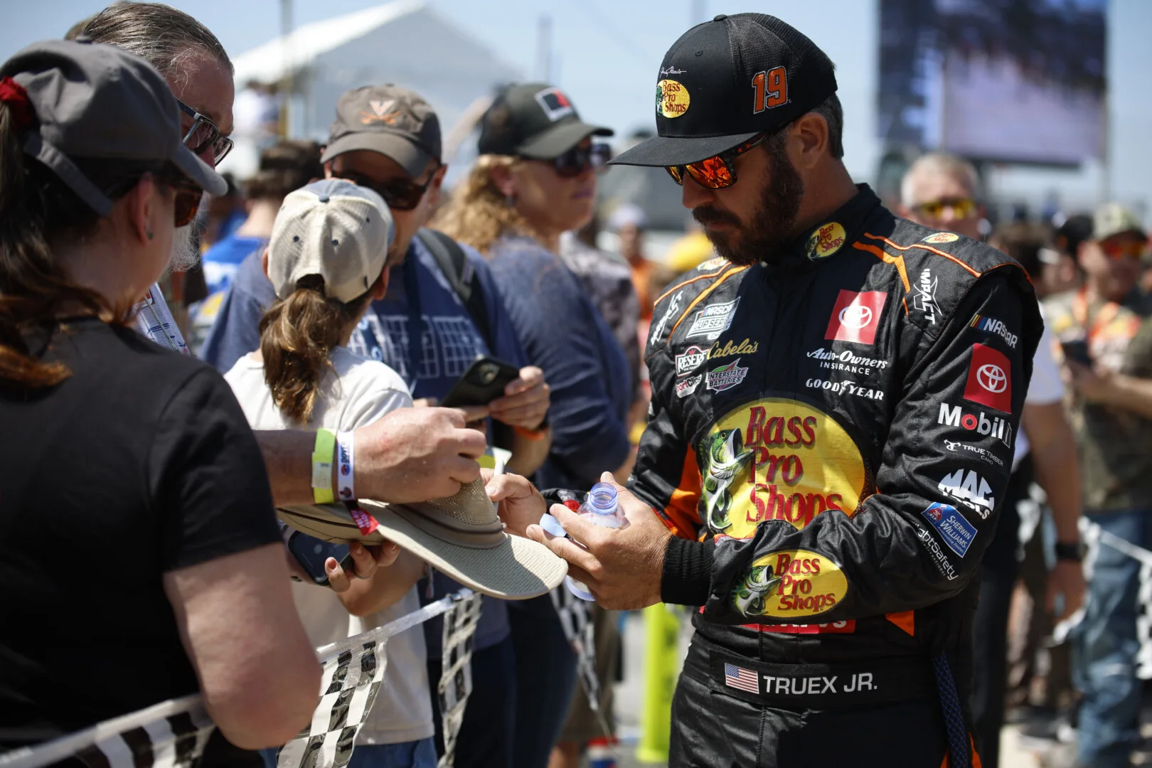 Truex Announces 2024 to be Final Full-Time NASCAR Cup Series Season – Motorsports Tribune