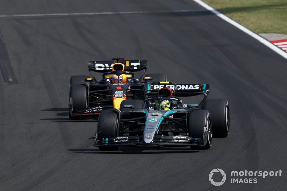 Lewis Hamilton, Mercedes F1 W15, Max Verstappen, Red Bull Racing RB20