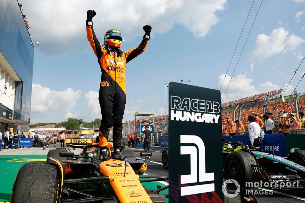 Oscar Piastri, McLaren F1 Team, 1st position, celebrates on arrival in Parc Ferme