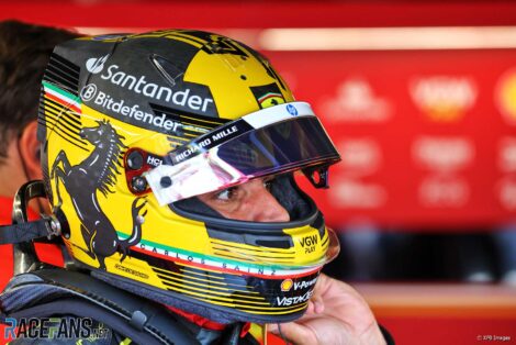 Carlos Sainz Jnr's 2024 Italian Grand Prix helmet