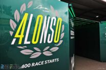 Sign marking Fernando Alonso's 400th grand prix weekend, Aston Martin, Autodromo Hermanos Rodriguez, 2024