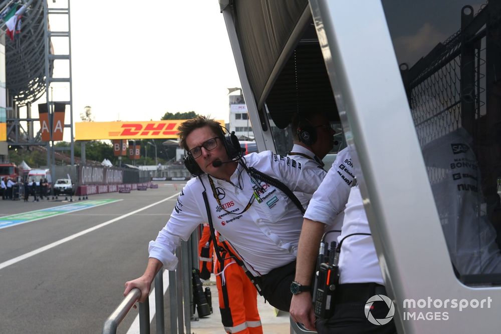 Andrew Shovlin, Trackside Engineering Director, Mercedes-AMG F1 Team, on the pit wall