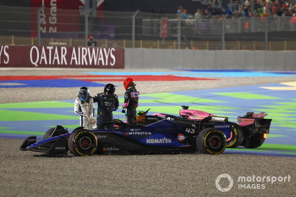 Esteban Ocon, Alpine A524, Franco Colapinto, Williams FW46, after colliding out of the race on the opening lap